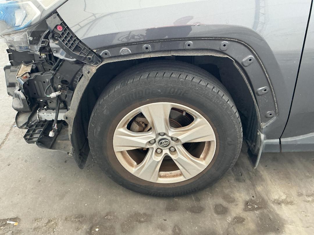 Photo '10' of Toyota Rav4 GX