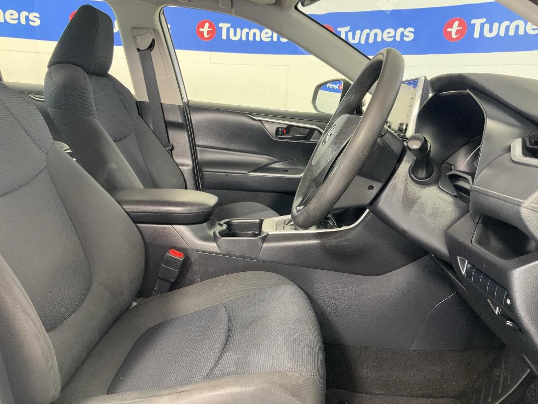 Photo '16' of Toyota Rav4