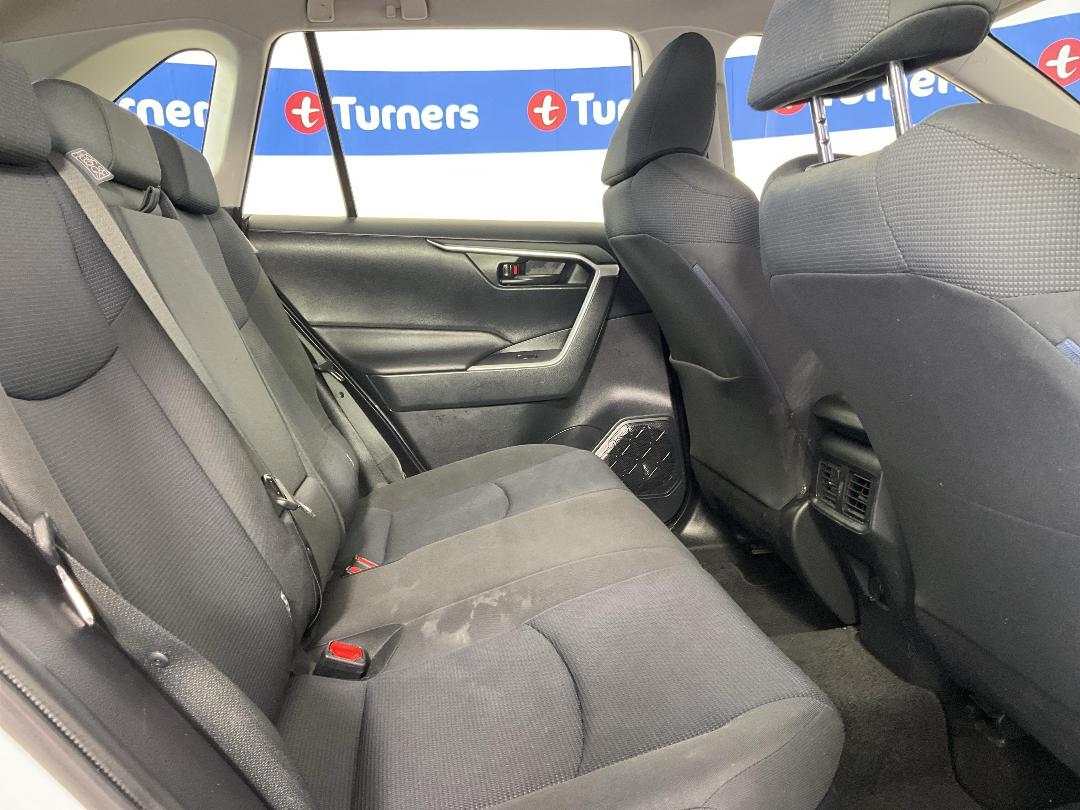 Photo '20' of Toyota Rav4