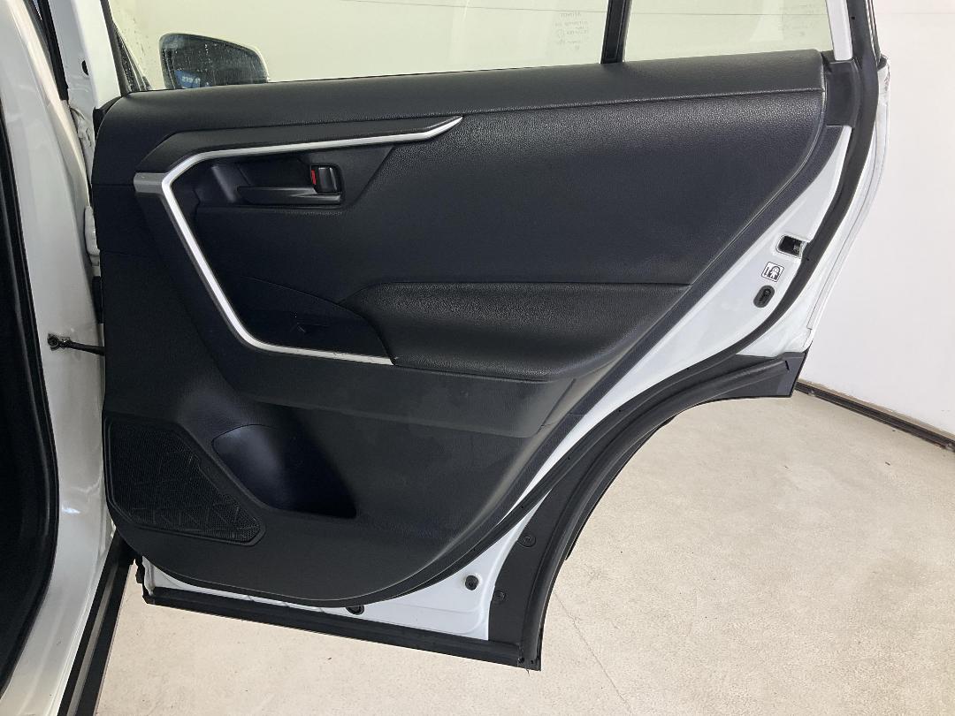 Photo '19' of Toyota Rav4