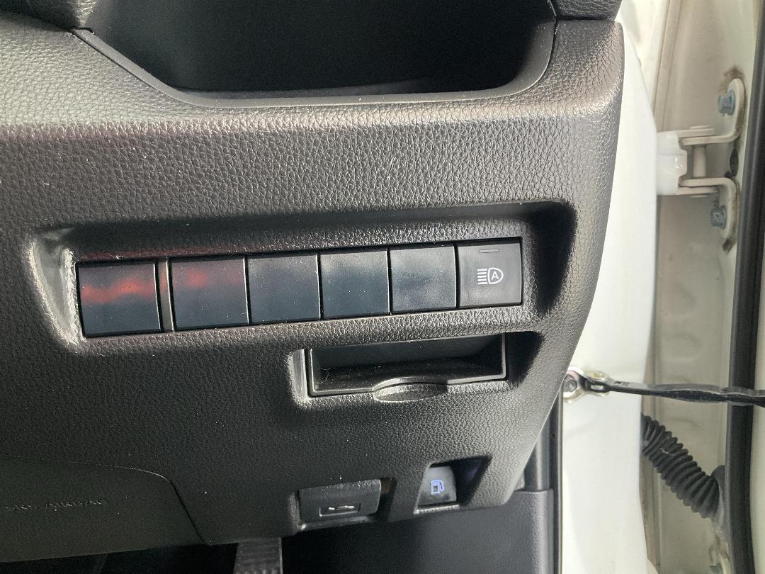 Photo '30' of Toyota Rav4