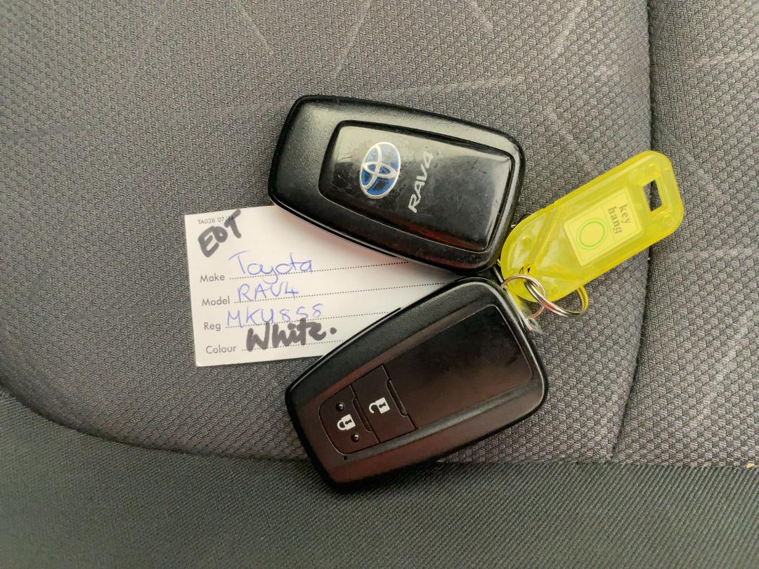 Photo '22' of Toyota Rav4 Photo '22' of Toyota Rav4