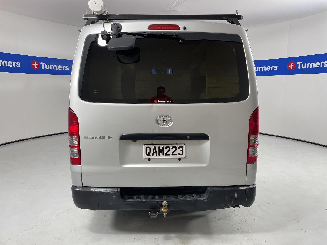 Photo '6' of Toyota Regius