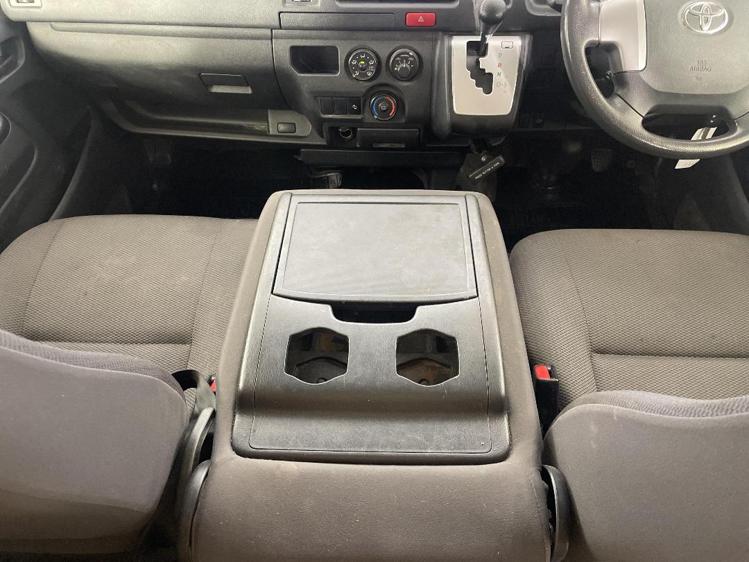 Photo '18' of Toyota Regius