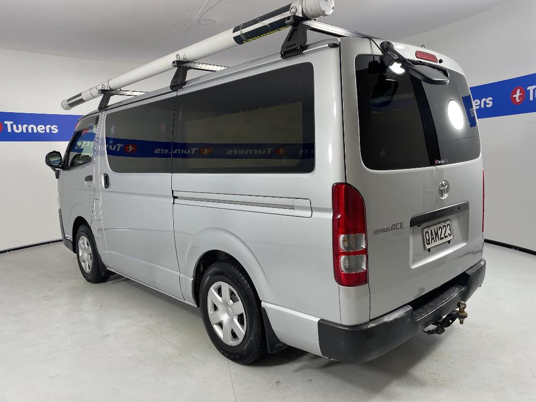 Photo '5' of Toyota Regius