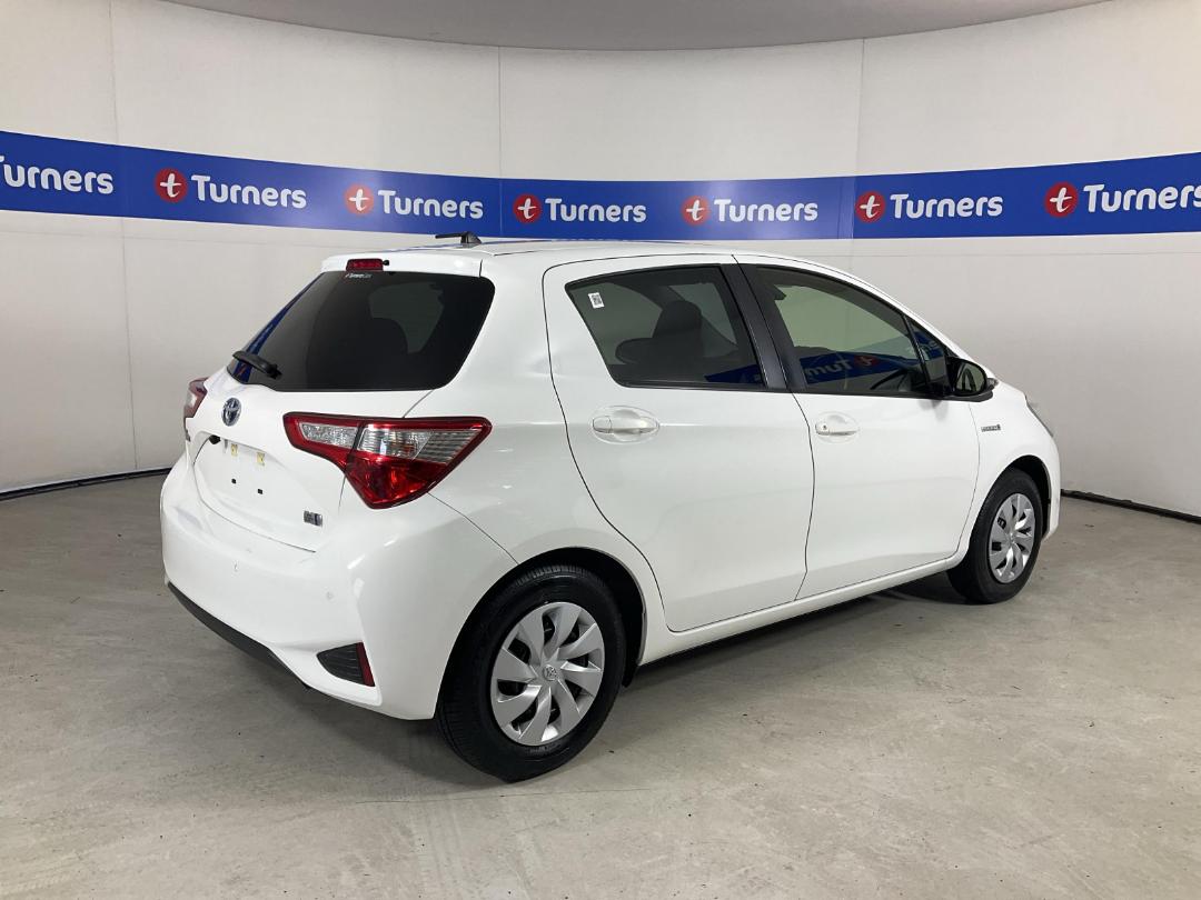 Photo '7' of Toyota Vitz Photo '7' of Toyota Vitz