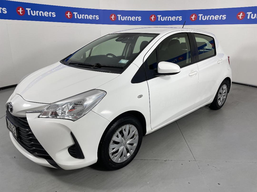 Photo '4' of Toyota Yaris