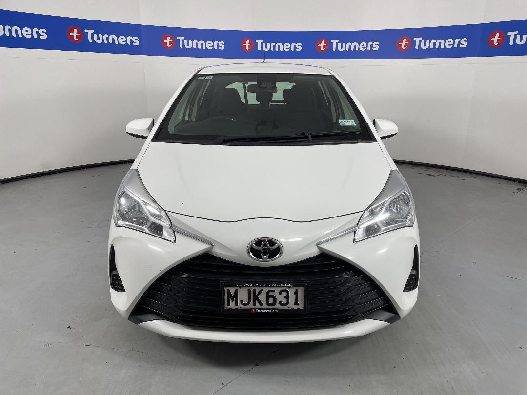 Photo '2' of Toyota Yaris