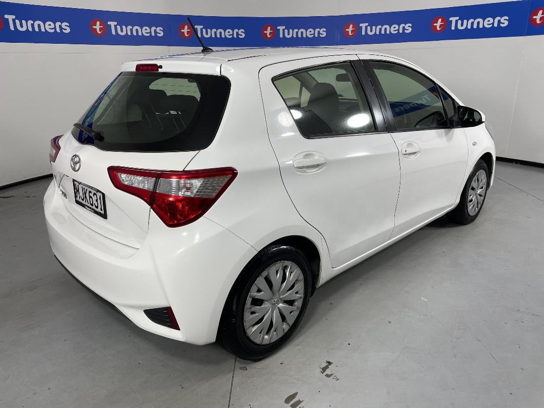 Photo '7' of Toyota Yaris