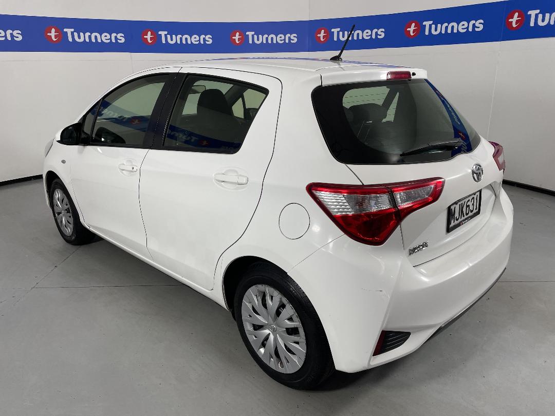 Photo '5' of Toyota Yaris