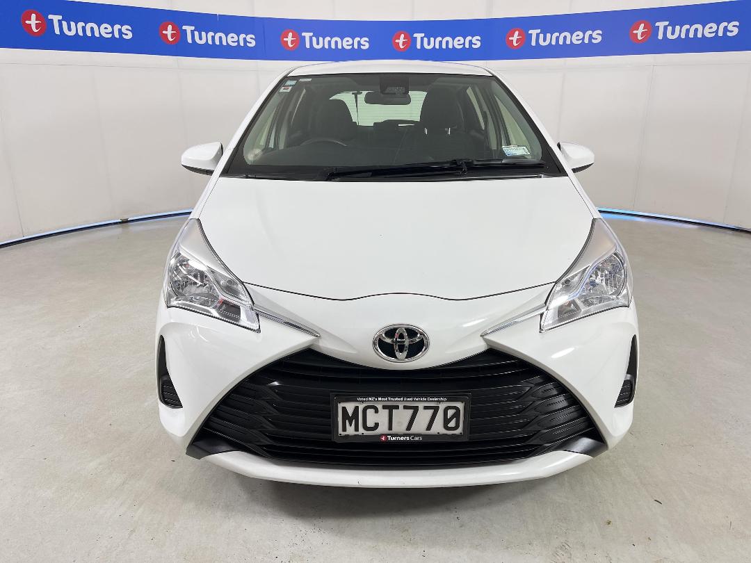 Photo '2' of Toyota Yaris Photo '2' of Toyota Yaris