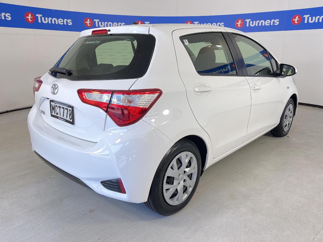 Photo '7' of Toyota Yaris Photo '7' of Toyota Yaris