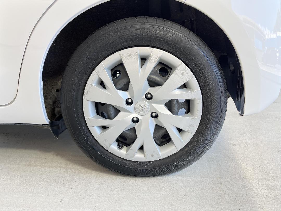 Photo '11' of Toyota Yaris Photo '11' of Toyota Yaris