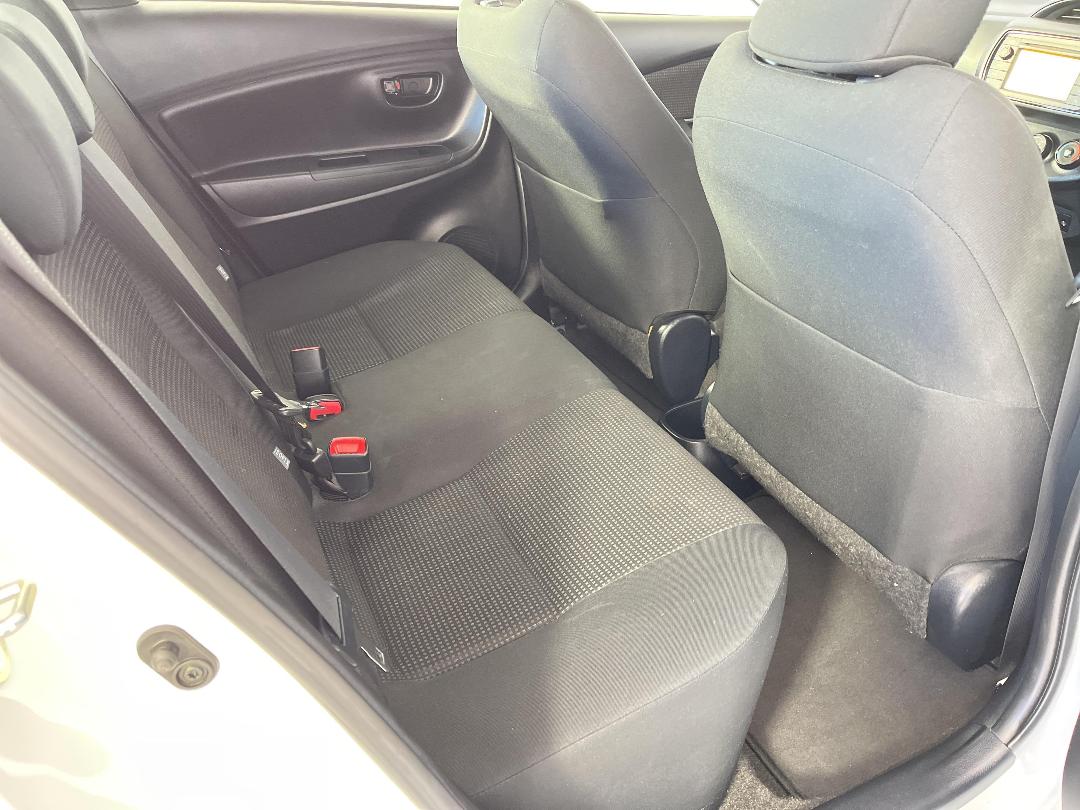 Photo '20' of Toyota Yaris Photo '20' of Toyota Yaris