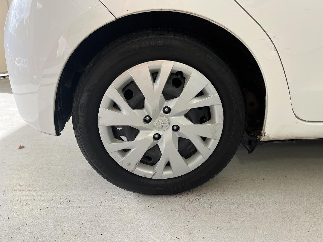 Photo '12' of Toyota Yaris Photo '12' of Toyota Yaris