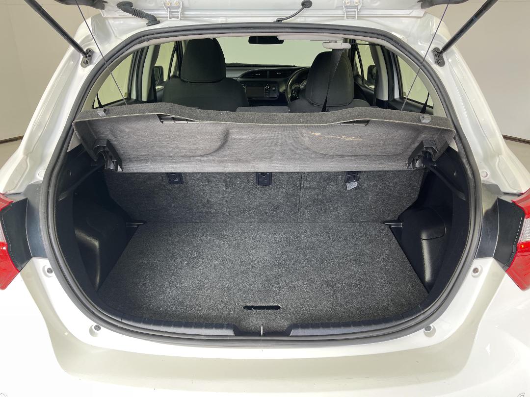 Photo '14' of Toyota Yaris Photo '14' of Toyota Yaris