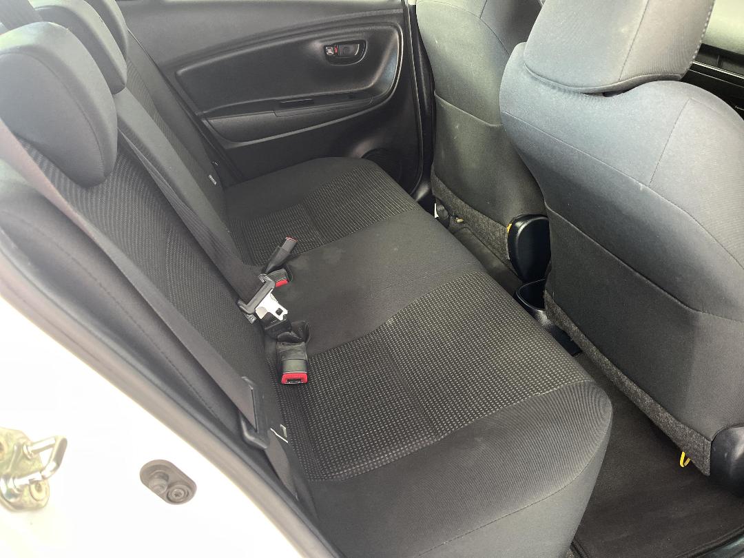 Photo '20' of Toyota Yaris Photo '20' of Toyota Yaris