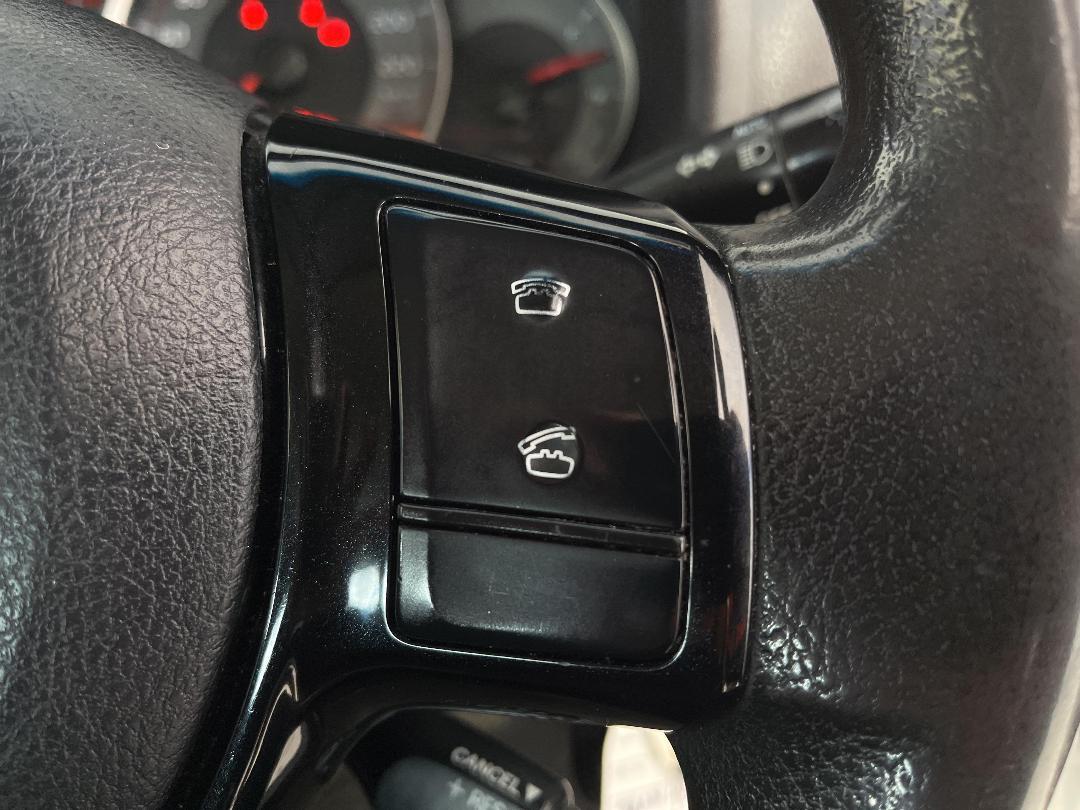 Photo '25' of Toyota Yaris Photo '25' of Toyota Yaris