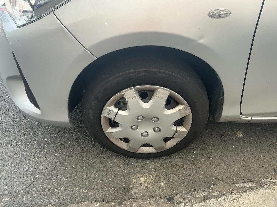 Photo '13' of Toyota Yaris GX