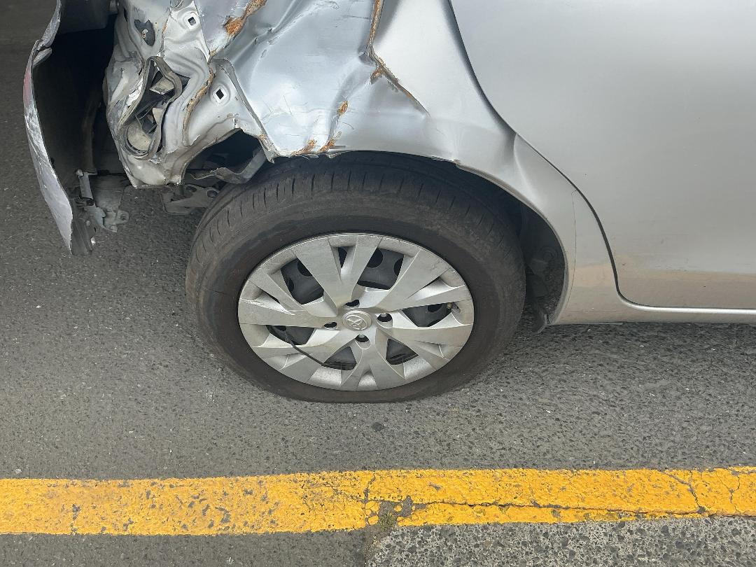 Photo '12' of Toyota Yaris GX