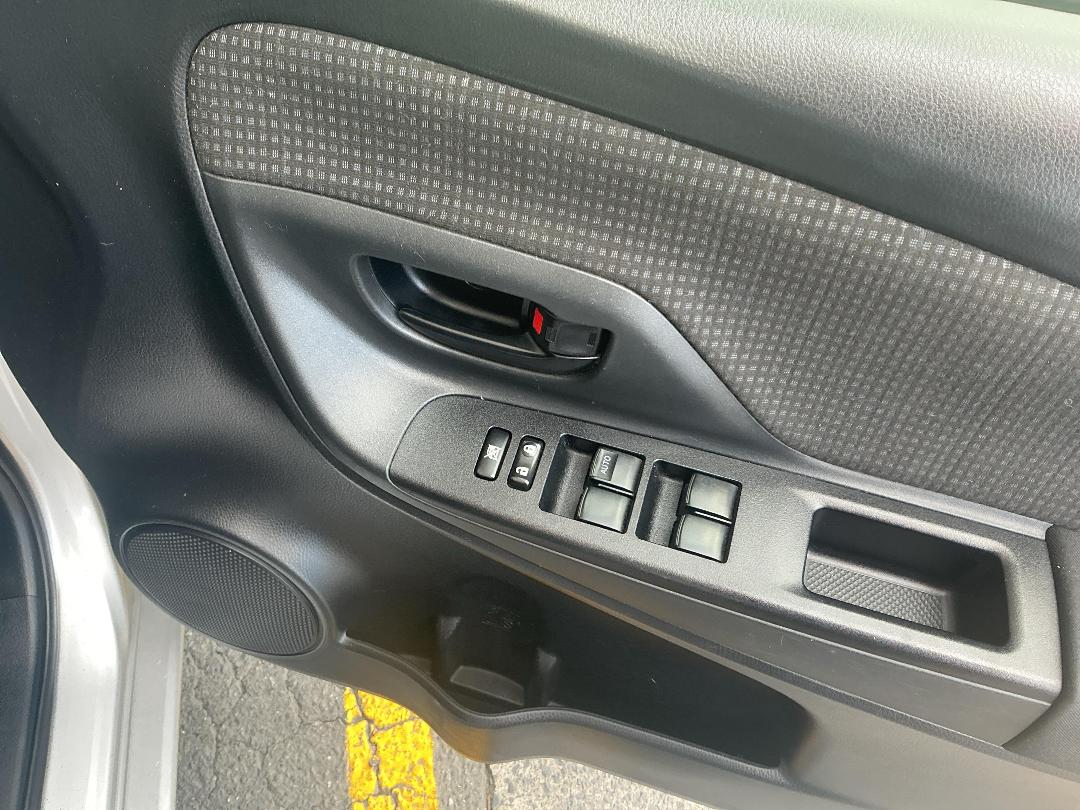 Photo '22' of Toyota Yaris GX