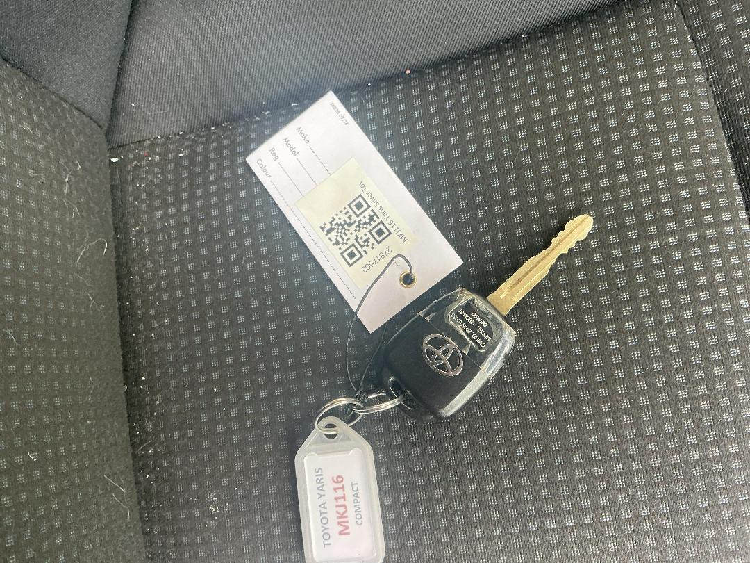 Photo '26' of Toyota Yaris GX