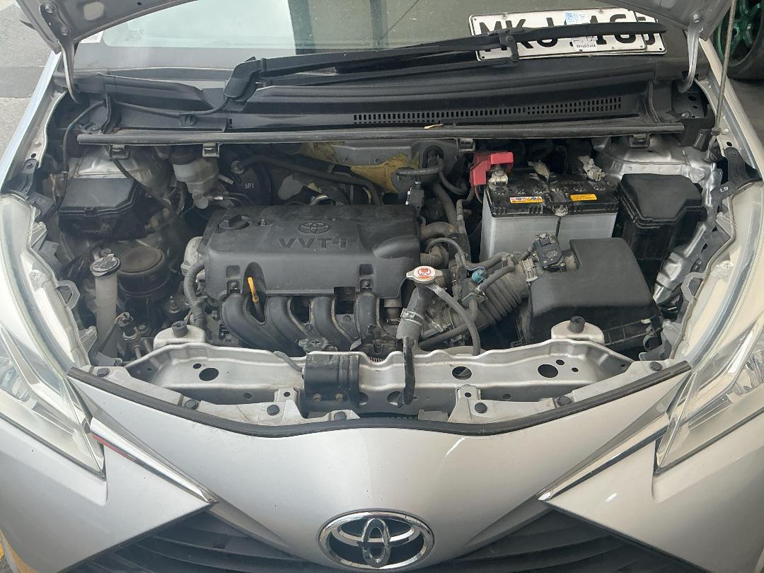 Photo '16' of Toyota Yaris GX