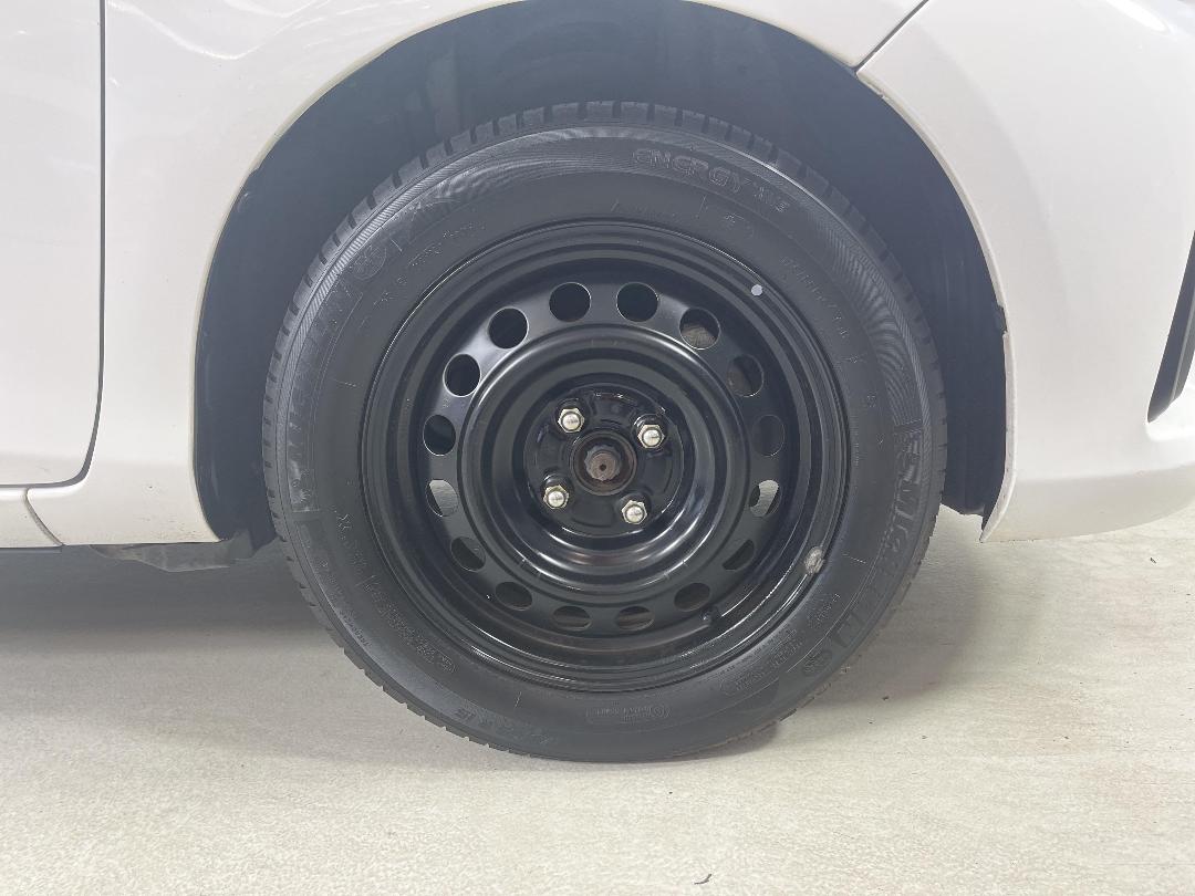 Photo '9' of Toyota Yaris Photo '9' of Toyota Yaris