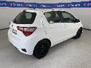 Thumbnail '7' of Toyota Yaris