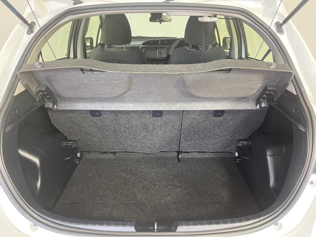 Photo '14' of Toyota Yaris Photo '14' of Toyota Yaris