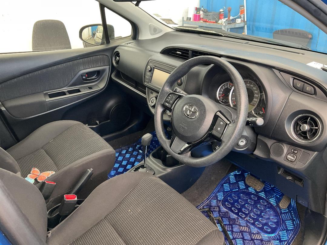 Photo '8' of Toyota Yaris GX Photo '8' of Toyota Yaris GX