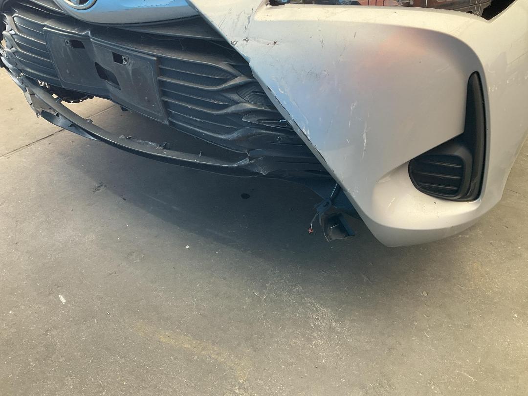 Photo '8' of Toyota Yaris GX