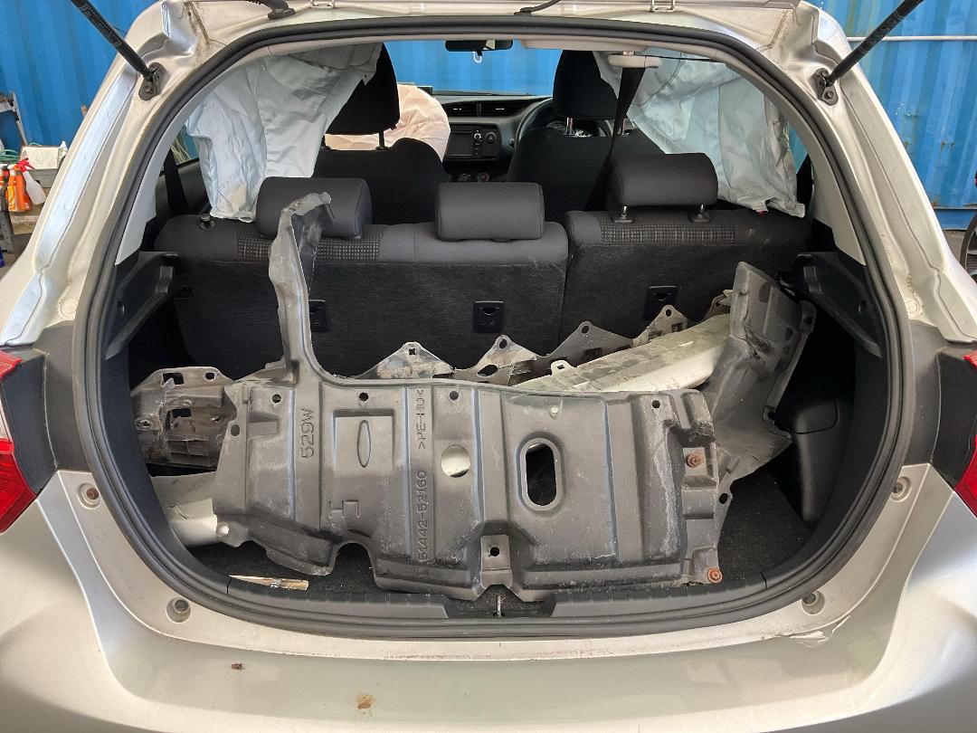 Photo '17' of Toyota Yaris GX