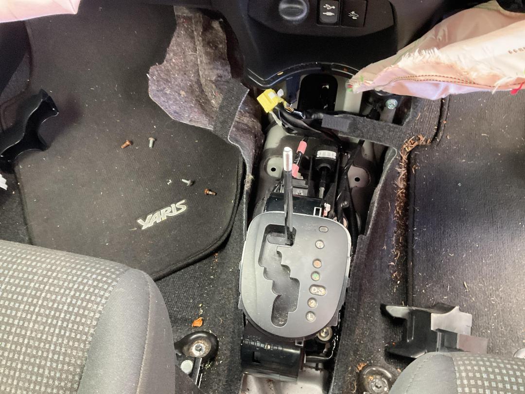 Photo '25' of Toyota Yaris GX