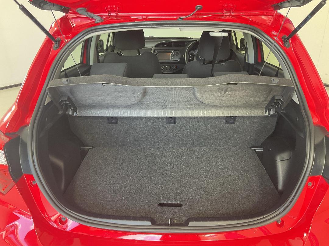 Photo '14' of Toyota Yaris Photo '14' of Toyota Yaris