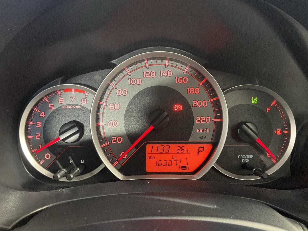 Photo '21' of Toyota Yaris Photo '21' of Toyota Yaris