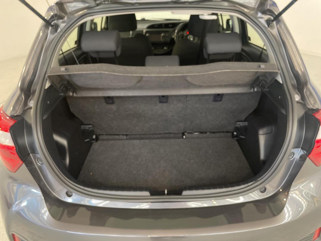 Photo '14' of Toyota Yaris Photo '14' of Toyota Yaris