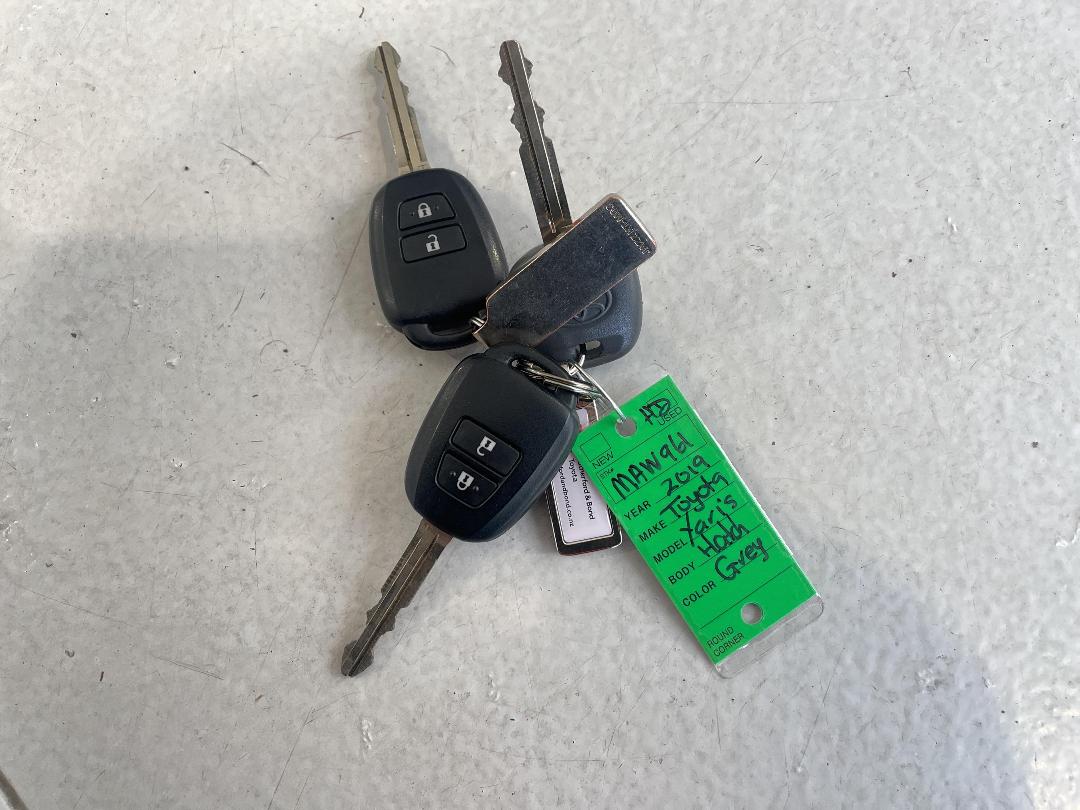 Photo '22' of Toyota Yaris Photo '22' of Toyota Yaris