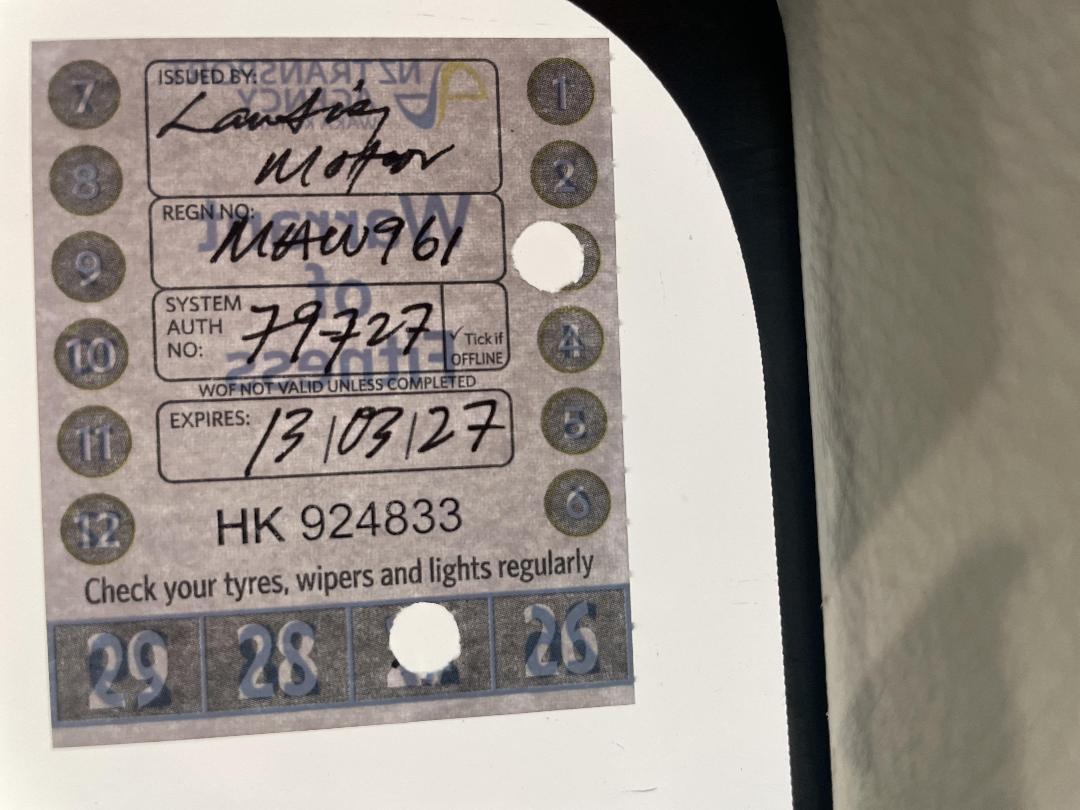 Photo '25' of Toyota Yaris Photo '25' of Toyota Yaris