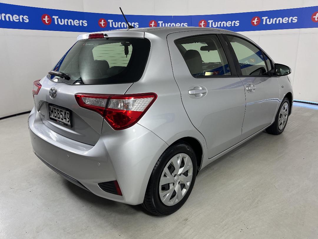 Photo '7' of Toyota Yaris