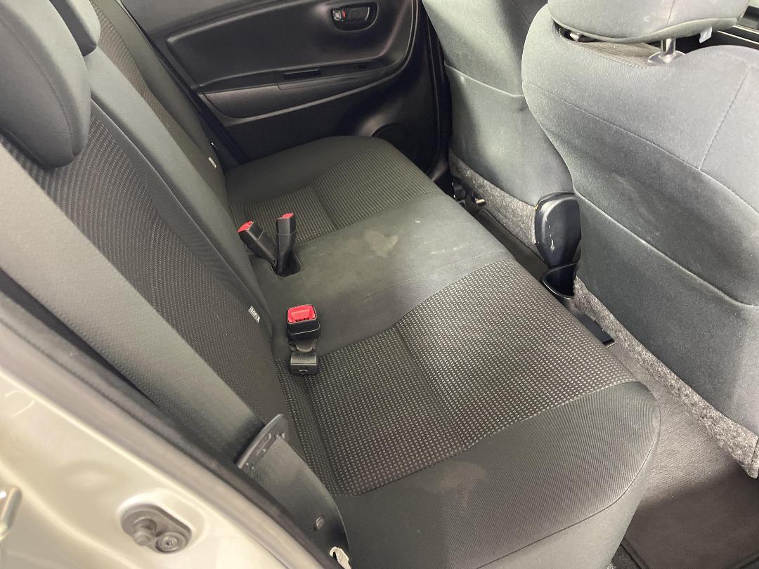 Photo '20' of Toyota Yaris