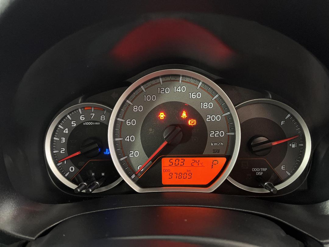 Photo '21' of Toyota Yaris