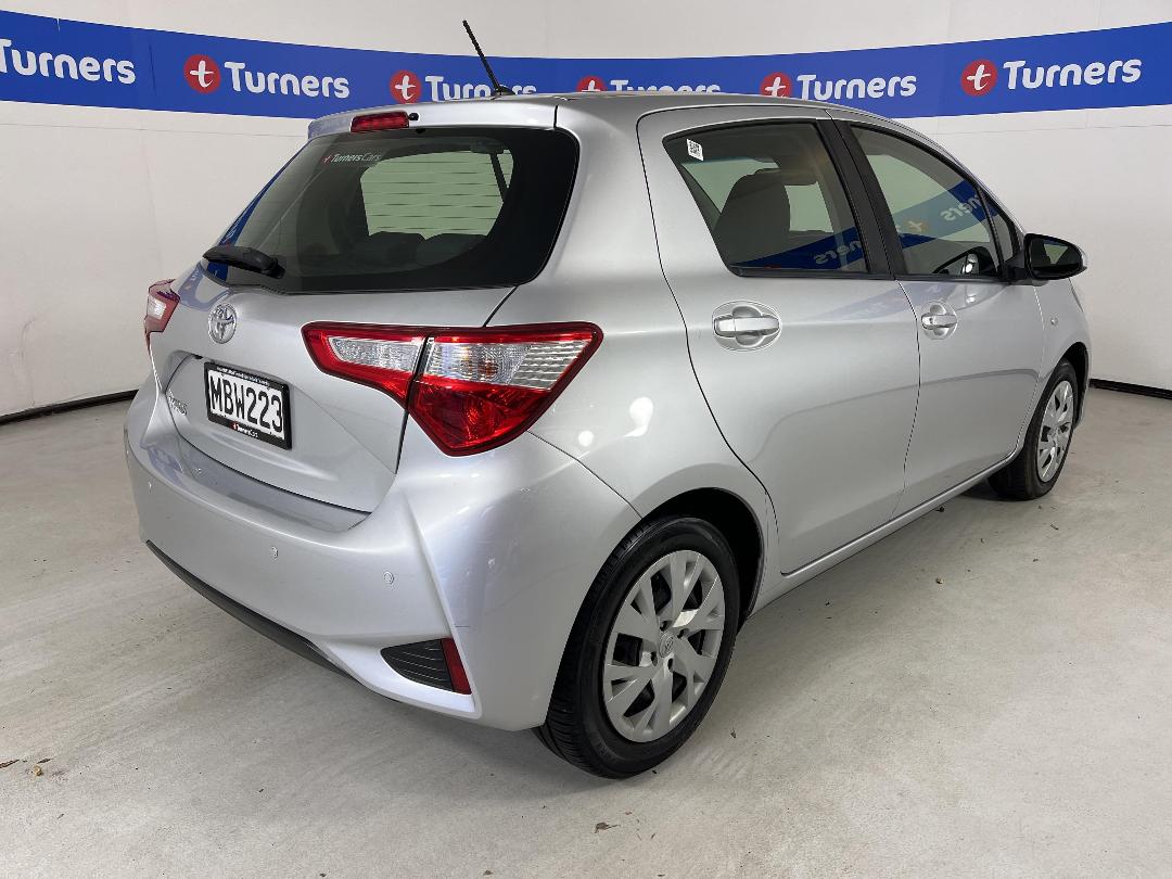 Photo '7' of Toyota Yaris