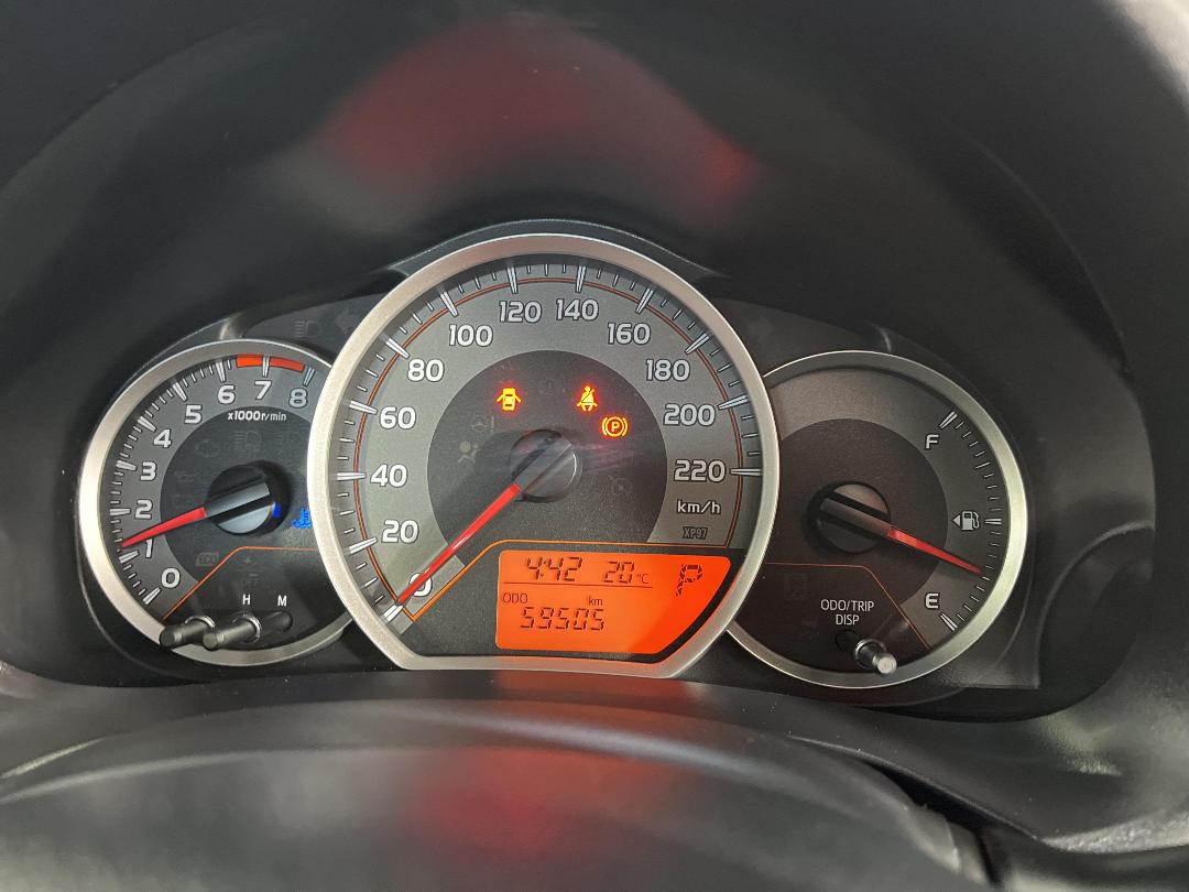 Photo '21' of Toyota Yaris