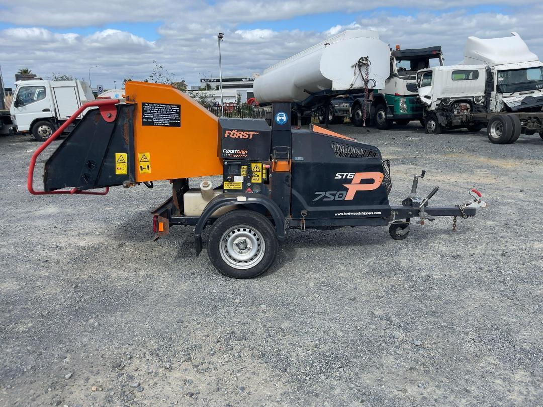 Photo '3' of TRAILER FORSTST6P Chipper