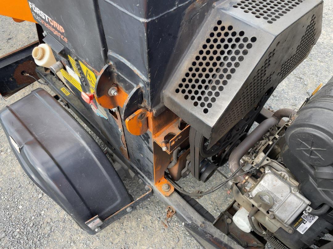 Photo '12' of TRAILER FORSTST6P Chipper