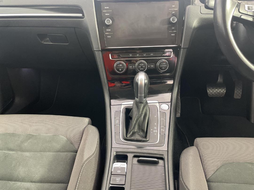 Photo '18' of Volkswagen Golf Photo '18' of Volkswagen Golf