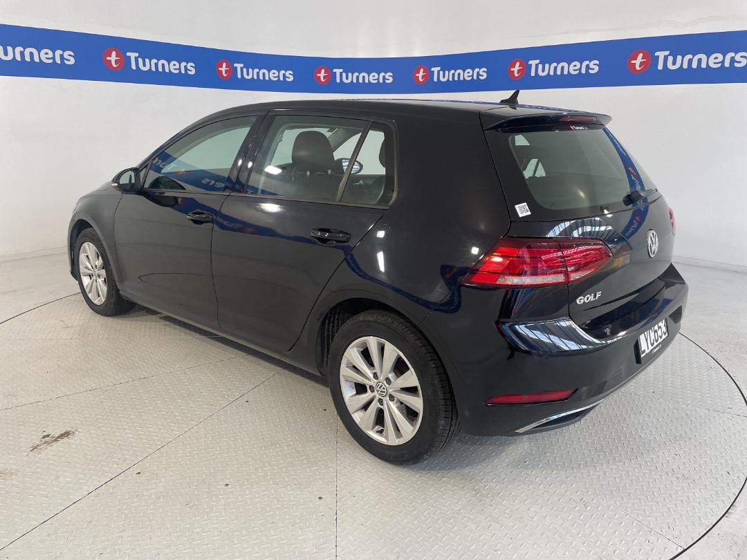 Photo '5' of Volkswagen Golf Photo '5' of Volkswagen Golf