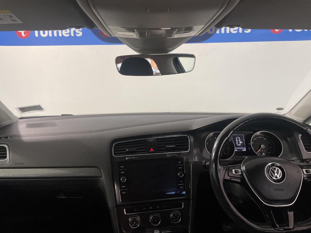 Photo '17' of Volkswagen Golf Photo '17' of Volkswagen Golf