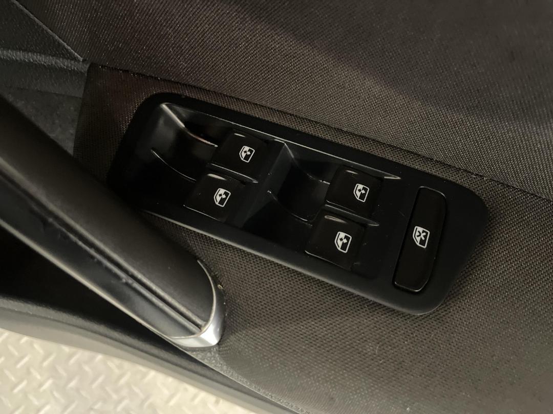 Photo '24' of Volkswagen Golf Photo '24' of Volkswagen Golf